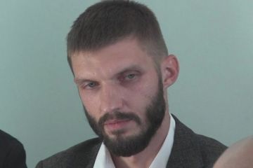 Кто стоит за Дмитрием Любезниковым и почему ему все сходит с рук? Кто стоит за Дмитрием Любезниковым и почему ему все сходит с рук?