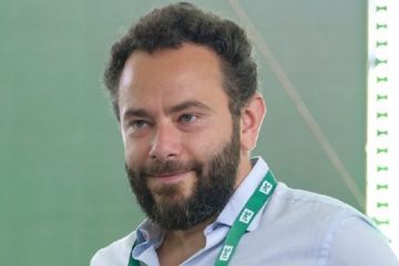 Дубинский выступил с громким обвиненим в адрес Рябошапки и готов покинуть «Слугу народа» Дубинский выступил с громким обвиненим в адрес Рябошапки и готов покинуть «Слугу народа»