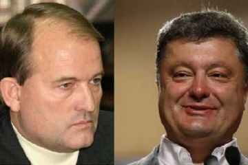 Медведчуку советуют не столь откровенно лизать зад Порошенко Медведчуку советуют не столь откровенно лизать зад Порошенко