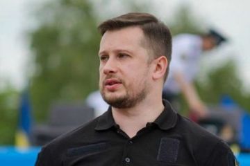 Білецький звернувся до Порошенка: «Ми спитаємо і доведеться давати відповідь!» Білецький звернувся до Порошенка: «Ми спитаємо і доведеться давати відповідь!»