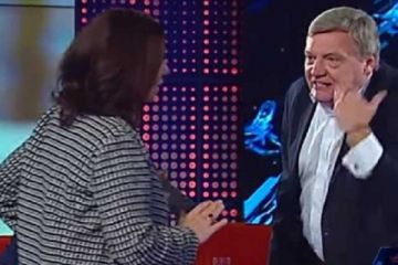 "Посмотрите, как он сидит, барин, твою мать!" Богословская в прямом телеэфире поссорилась с Грымчаком 	  	 	    			 	  	"Посмотрите, как он сидит, барин, твою мать!" Богословская в прямом телеэфире поссорилась с Грымчаком