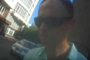 «Я для вас царь и бог, бл@дь!»: обнаглевший судья Дмитрий Запорожан обматерил полицейских «Я для вас царь и бог, бл@дь!»: обнаглевший судья Дмитрий Запорожан обматерил полицейских