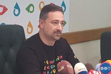 «Укрпошта» вимагає мільярд з бюджету та підвищення тарифів на доставку пенсії «Укрпошта» вимагає мільярд з бюджету та підвищення тарифів на доставку пенсії