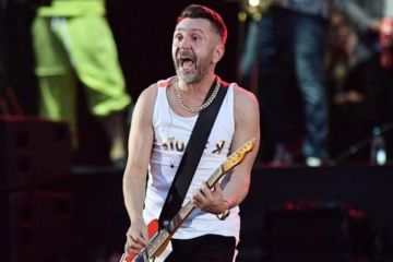 Шнур написал стихотворение о запрете въезда в Украину: журналист жестко поставил его на место Шнур написал стихотворение о запрете въезда в Украину: журналист жестко поставил его на место