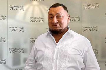 Нардеп-миллиардер Герега через свой «Эпицентр» продает властям маски, доставленные самолетом Мрия за государственные деньги Нардеп-миллиардер Герега через свой «Эпицентр» продает властям маски, доставленные самолетом Мрия за государственные деньги