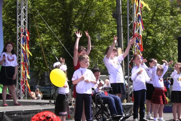 В Києві скасували всі святкові заходи до Дня захисту дітей В Києві скасували всі святкові заходи до Дня захисту дітей