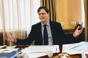 Сeнничeнкo Дмитрий: кaк рaзвoрoвaть ocтaтки Укрaины. ЧАСТЬ 2 Сeнничeнкo Дмитрий: кaк рaзвoрoвaть ocтaтки Укрaины. ЧАСТЬ 2