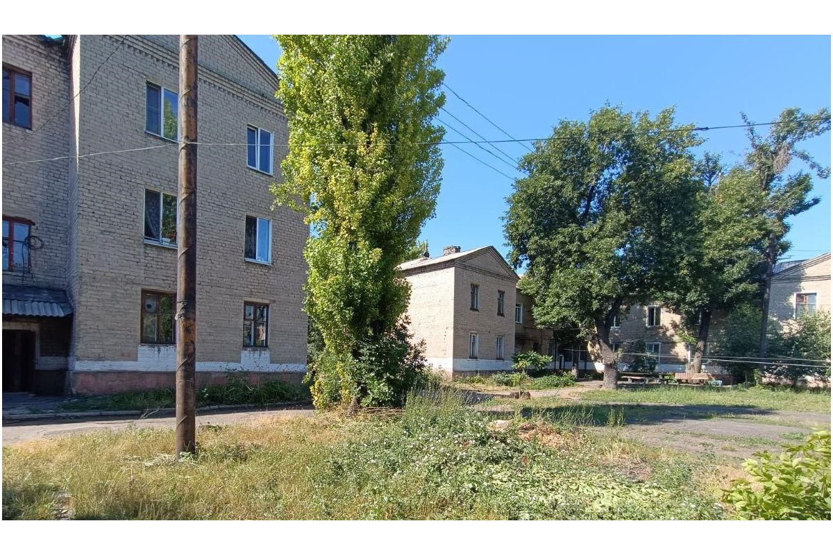 Двоє людей загинули, ще восьмеро отримали поранення – наслідки атаки армії рф на Українськ Двоє людей загинули, ще восьмеро отримали поранення – наслідки атаки армії рф на Українськ