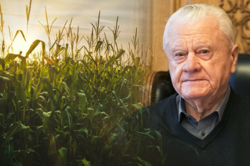 Мільярдер Леонід Яковишин за життя побудував собі мавзолей, господарював на землі як Бог і служив людям Мільярдер Леонід Яковишин за життя побудував собі мавзолей, господарював на землі як Бог і служив людям