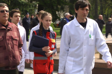 Про неймовірну дівчину, яка знаходить сили та час жити в гармонії з природою, рятує не тільки людей, а й усі живі створіння Про неймовірну дівчину, яка знаходить сили та час жити в гармонії з природою, рятує не тільки людей, а й усі живі створіння