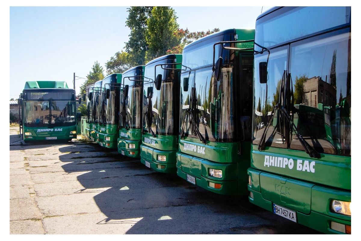 У Дніпрі на маршрут № 51 вийдуть автобуси великої місткості У Дніпрі на маршрут № 51 вийдуть автобуси великої місткості