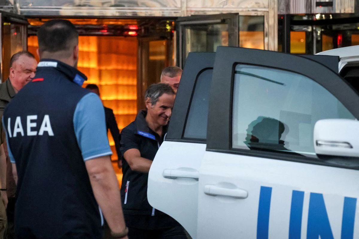 Місія МАГАТЕ вирушила із Запоріжжя до Енергодара, незважаючи на повідомлення про обстріли - Енергоатом Місія МАГАТЕ вирушила із Запоріжжя до Енергодара, незважаючи на повідомлення про обстріли - Енергоатом