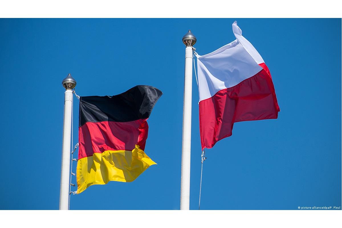 Польща прагне отримати репарації від Німеччини за Другу світову війну: сума вас шокує Польща прагне отримати репарації від Німеччини за Другу світову війну: сума вас шокує