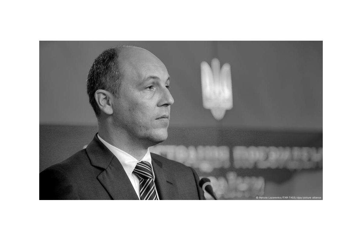 Правоохоронці затримали на Хмельниччині підозрюваного у вбивстві Андрія Парубія Правоохоронці затримали на Хмельниччині підозрюваного у вбивстві Андрія Парубія