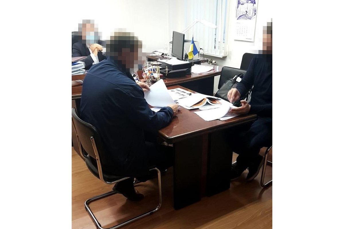 Через постачання неякісних елементів для колій Укрзалізниці СБУ проводить обшуки у Дніпрі Через постачання неякісних елементів для колій Укрзалізниці СБУ проводить обшуки у Дніпрі