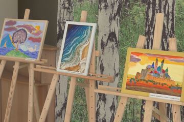 Виставка дитячих картин в університеті митної справи та фінансів Виставка дитячих картин в університеті митної справи та фінансів