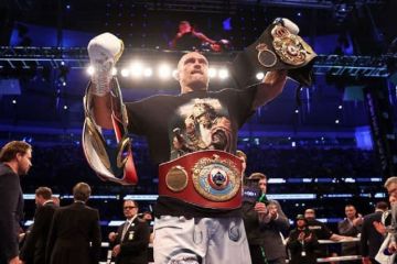 Усик став другим в рейтингу супертяжів за версією ESPN Усик став другим в рейтингу супертяжів за версією ESPN