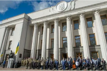 ​Карма украинских заробитчан - депутаты что во время заседаний мастурбируют, едят фаст-фуд и пишут пахабные СМС-ки…