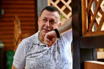 Мизрах Игорь - человек, который поёт душой и сердцем, в сердце которого живёт и пульсирует музыка Мизрах Игорь - человек, который поёт душой и сердцем, в сердце которого живёт и пульсирует музыка