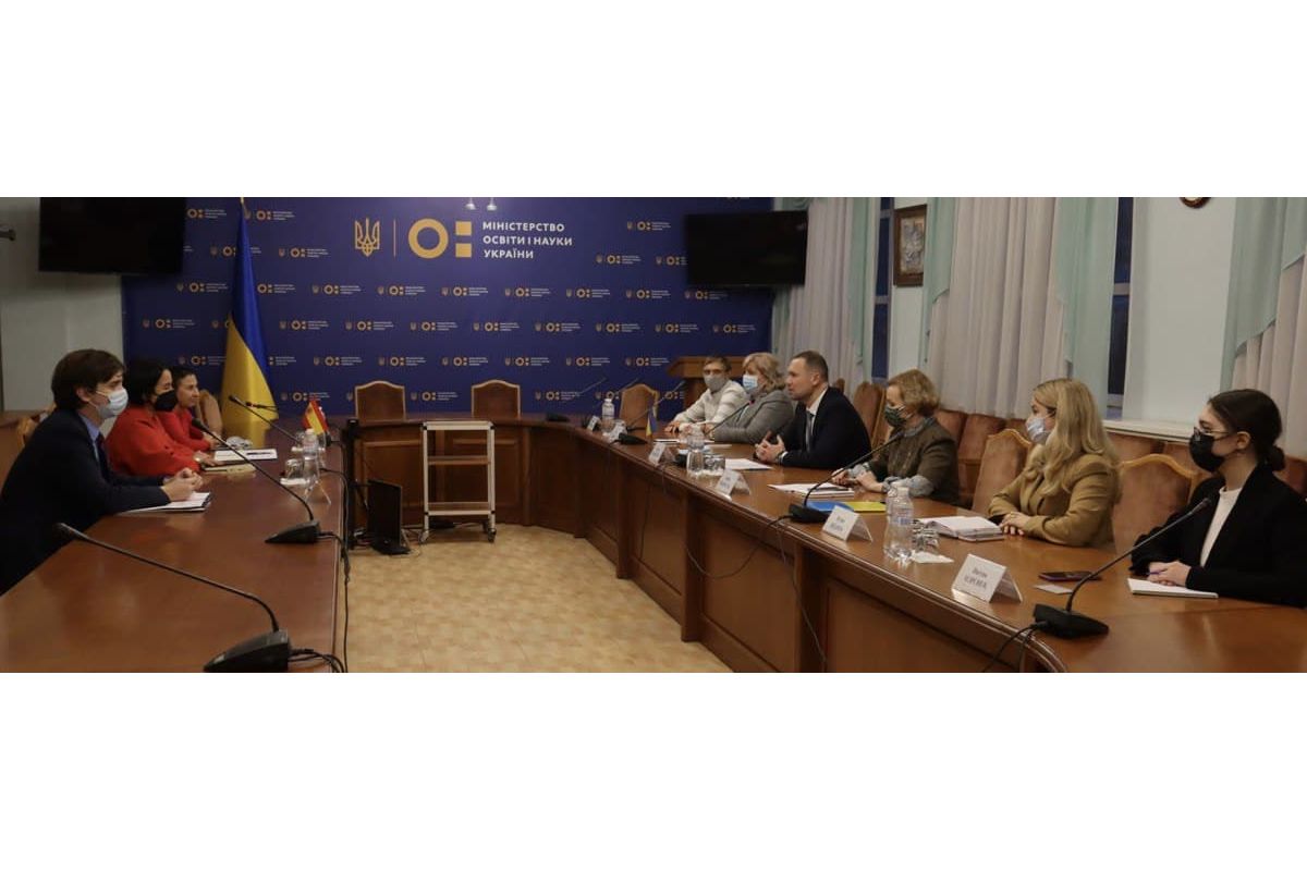 Зустріч міністра освіти України з послом Іспанії Зустріч міністра освіти України з послом Іспанії
