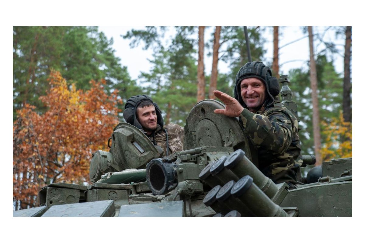 Українські військові отримали право на відпустки під час воєнного стану Українські військові отримали право на відпустки під час воєнного стану