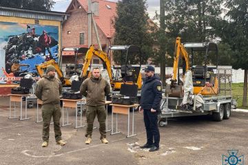 Естонська рада порятунку надала ДСНС обладнання для розмінування Естонська рада порятунку надала ДСНС обладнання для розмінування