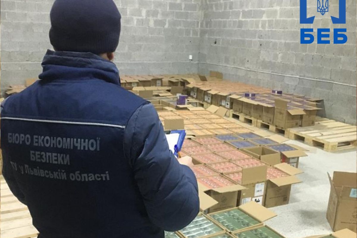 БЕБ вилучило електронні сигарети вартістю понад 15 млн грн БЕБ вилучило електронні сигарети вартістю понад 15 млн грн