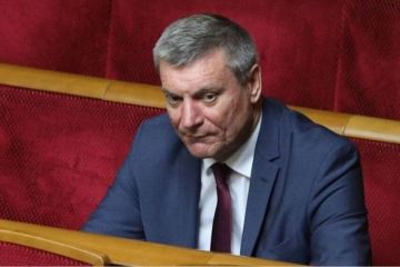В Верховной Раде инициировали сбор подписей за отставку вице-премьера Уруского В Верховной Раде инициировали сбор подписей за отставку вице-премьера Уруского