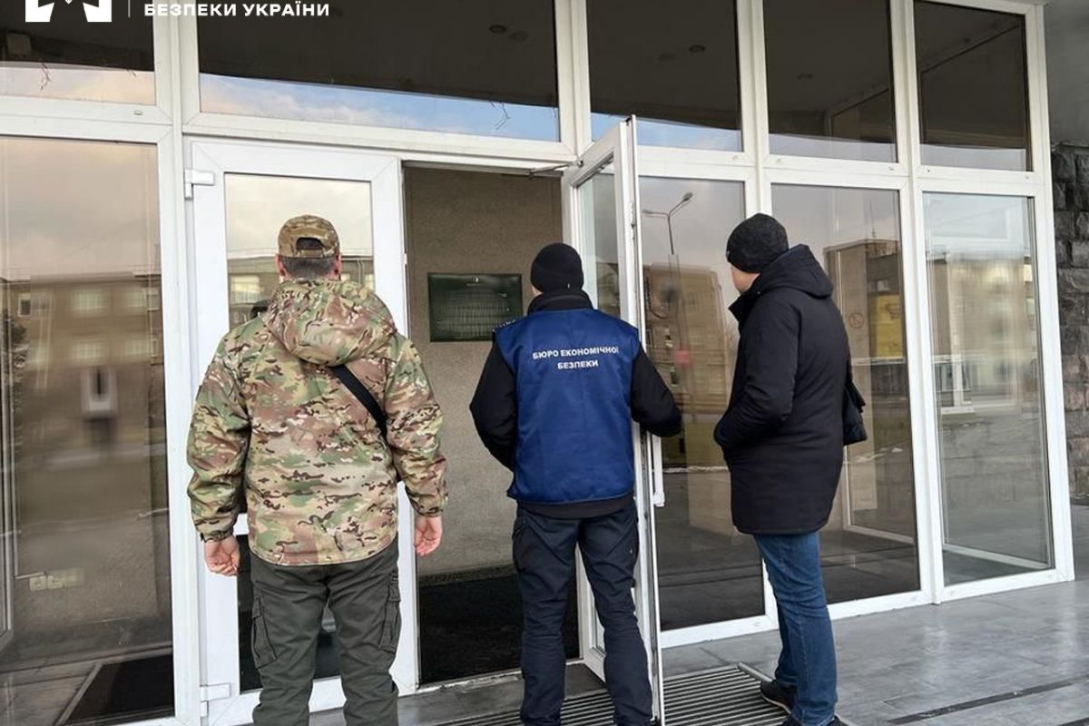 БЕБ повідомив про підозру топ-менеджеру Полтавського ГЗК з групи Ferrexpo БЕБ повідомив про підозру топ-менеджеру Полтавського ГЗК з групи Ferrexpo