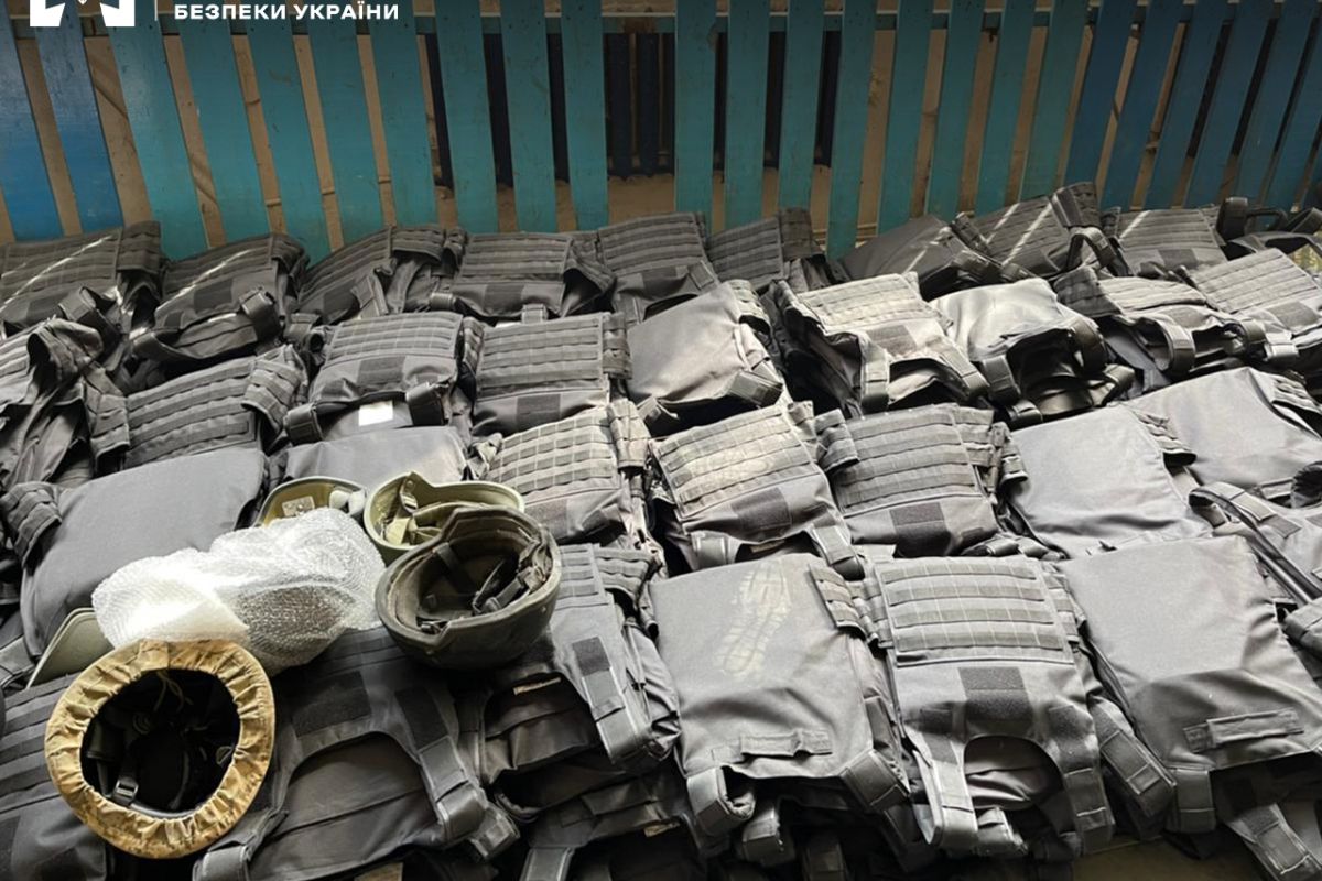 БЕБ повідомило про підозру директору компанії-постачальника неякісних бронежилетів БЕБ повідомило про підозру директору компанії-постачальника неякісних бронежилетів