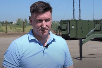 Миллионы в диване: УП получила видео обысков у экс-замглавы Минобороны Миллионы в диване: УП получила видео обысков у экс-замглавы Минобороны