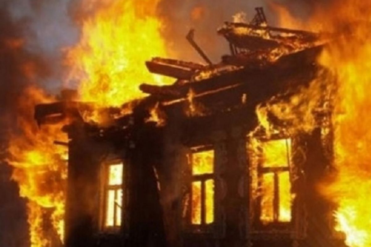 Знову пожежа на Дніпровщині: полум’я знищило літню кухню! Знову пожежа на Дніпровщині: полум’я знищило літню кухню!