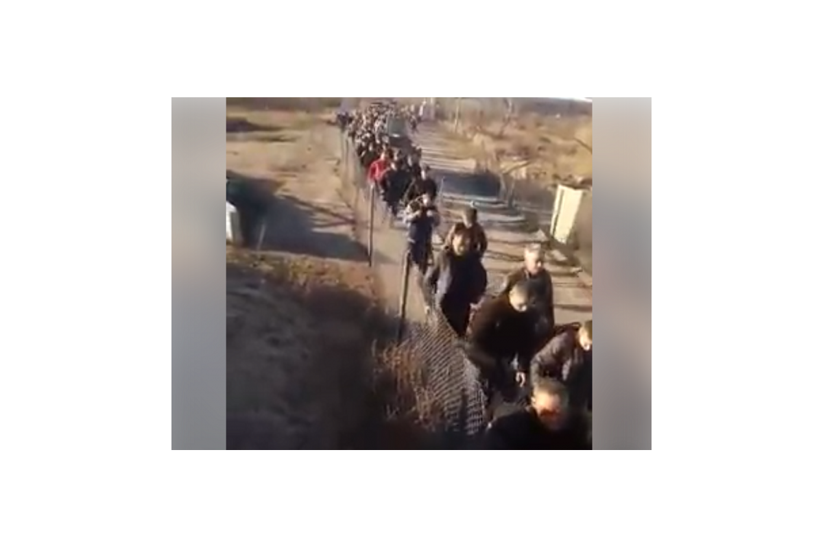 За продуктами в Украину и пенсиями не на рф***** Запомните!! За продуктами в Украину и пенсиями не на рф***** Запомните!!