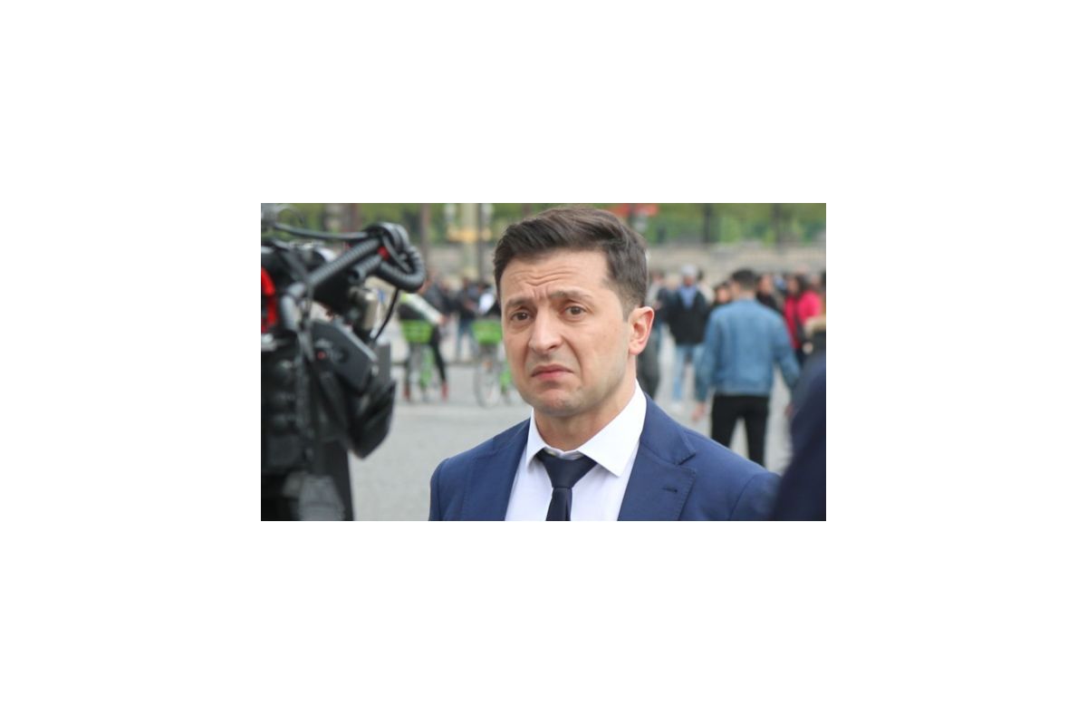 Богдан повідомив про страждання Зеленського через критику у ЗМІ і соцмережах Богдан повідомив про страждання Зеленського через критику у ЗМІ і соцмережах