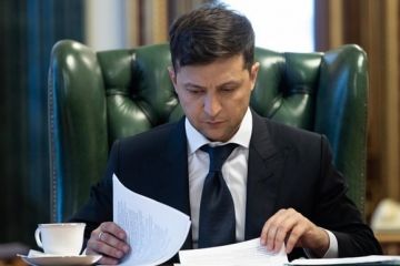 Зеленський затвердив нові повноваження головнокомандувача ЗСУ: що вони передбачають Зеленський затвердив нові повноваження головнокомандувача ЗСУ: що вони передбачають