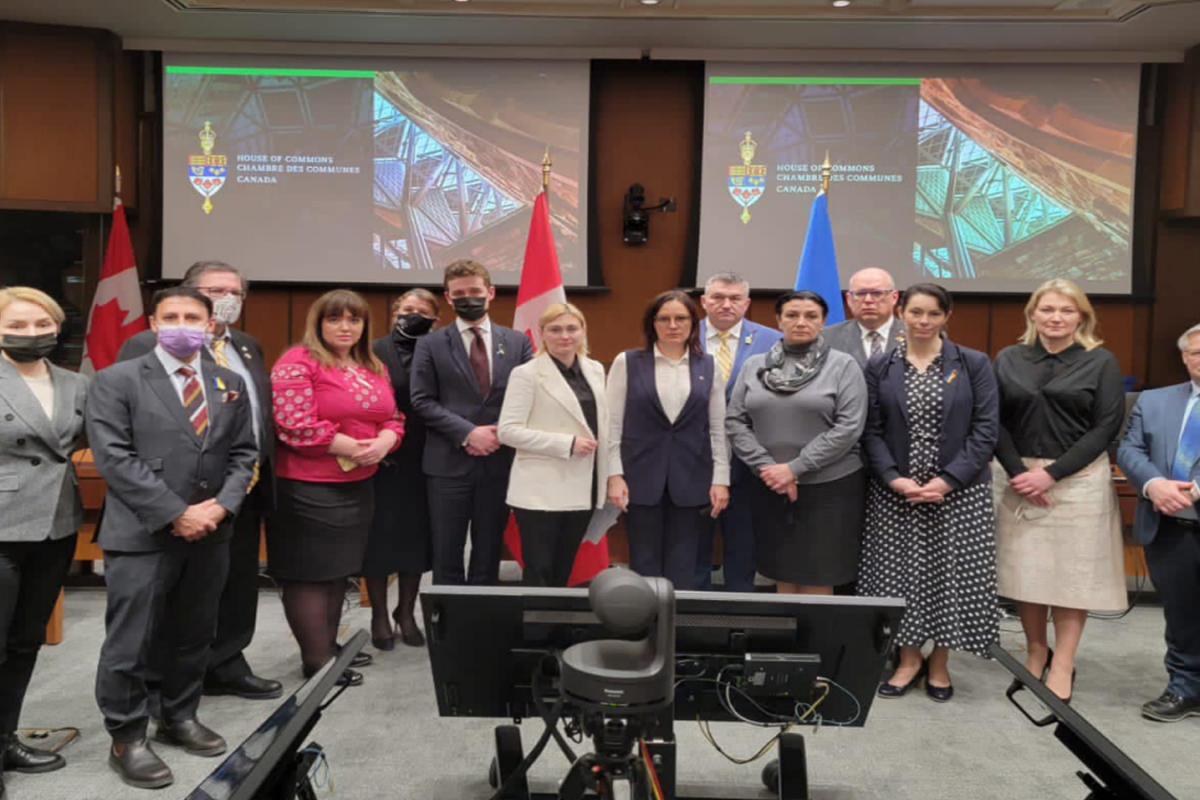 Підсумки нашого парламентського візиту в Канаду разом з Lesia Zaburanna, Ivanna Klympush-Tsintsadze, Anastasia RadinaYevheniya Kravchuk: Підсумки нашого парламентського візиту в Канаду разом з Lesia Zaburanna, Ivanna Klympush-Tsintsadze, Anastasia RadinaYevheniya Kravchuk: