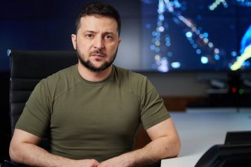 Зеленский - о покушениях на свою жизнь: Мне страшно за людей и за те семьи, которые потеряли близких Зеленский - о покушениях на свою жизнь: Мне страшно за людей и за те семьи, которые потеряли близких