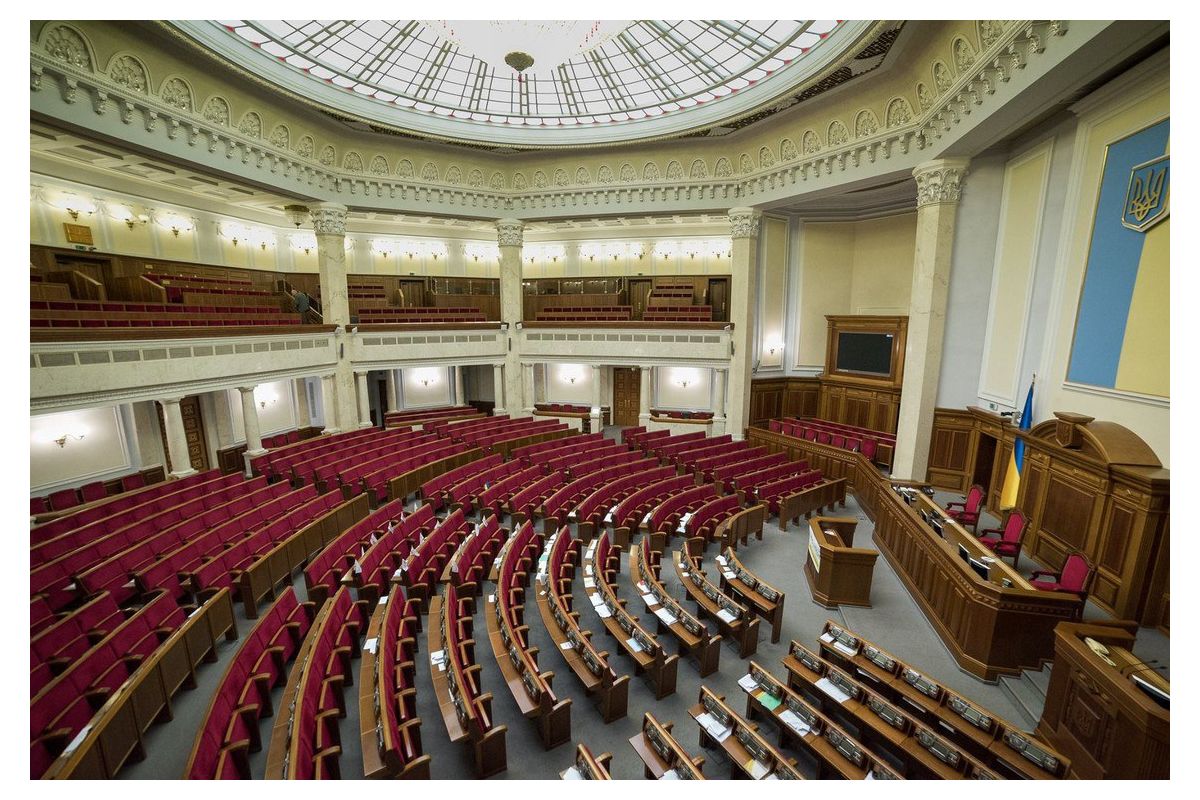У Верховній Раді пригальмували постанову, що "блокує" повернення 30 тисяч для військових, – нардеп Железняк У Верховній Раді пригальмували постанову, що "блокує" повернення 30 тисяч для військових, – нардеп Железняк