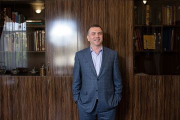 Скандальный глава ОАСК Вовк переписал все имущество на родственников Скандальный глава ОАСК Вовк переписал все имущество на родственников