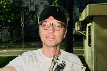 Європейські дипломати показали, як разом з киянами проводять безсонні, через ракетні атаки росії, ночі у Києві Європейські дипломати показали, як разом з киянами проводять безсонні, через ракетні атаки росії, ночі у Києві