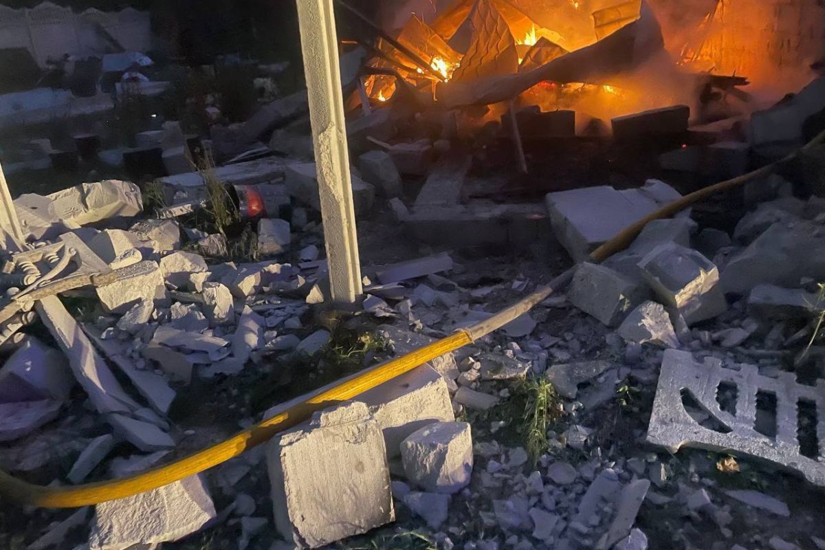 На Київщині через атаку дронами та ракетами постраждала дитина та чоловік На Київщині через атаку дронами та ракетами постраждала дитина та чоловік