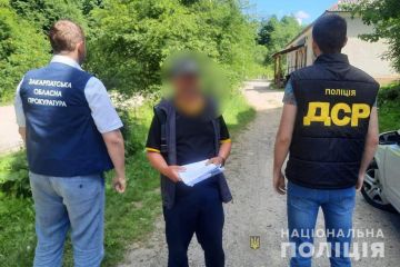 Махінації із землею на 2,3 млн грн: перед судом постануть ексголова та депутат сільради на Закарпатті Махінації із землею на 2,3 млн грн: перед судом постануть ексголова та депутат сільради на Закарпатті