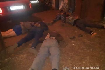 На криворізькому промисловому підприємстві затримано банду крадіїв На криворізькому промисловому підприємстві затримано банду крадіїв