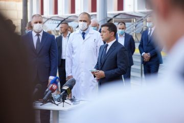 Президент: Нужно исправить несправедливую ситуацию с разным уровнем зарплат среди врачей различных звеньев медицины Президент: Нужно исправить несправедливую ситуацию с разным уровнем зарплат среди врачей различных звеньев медицины