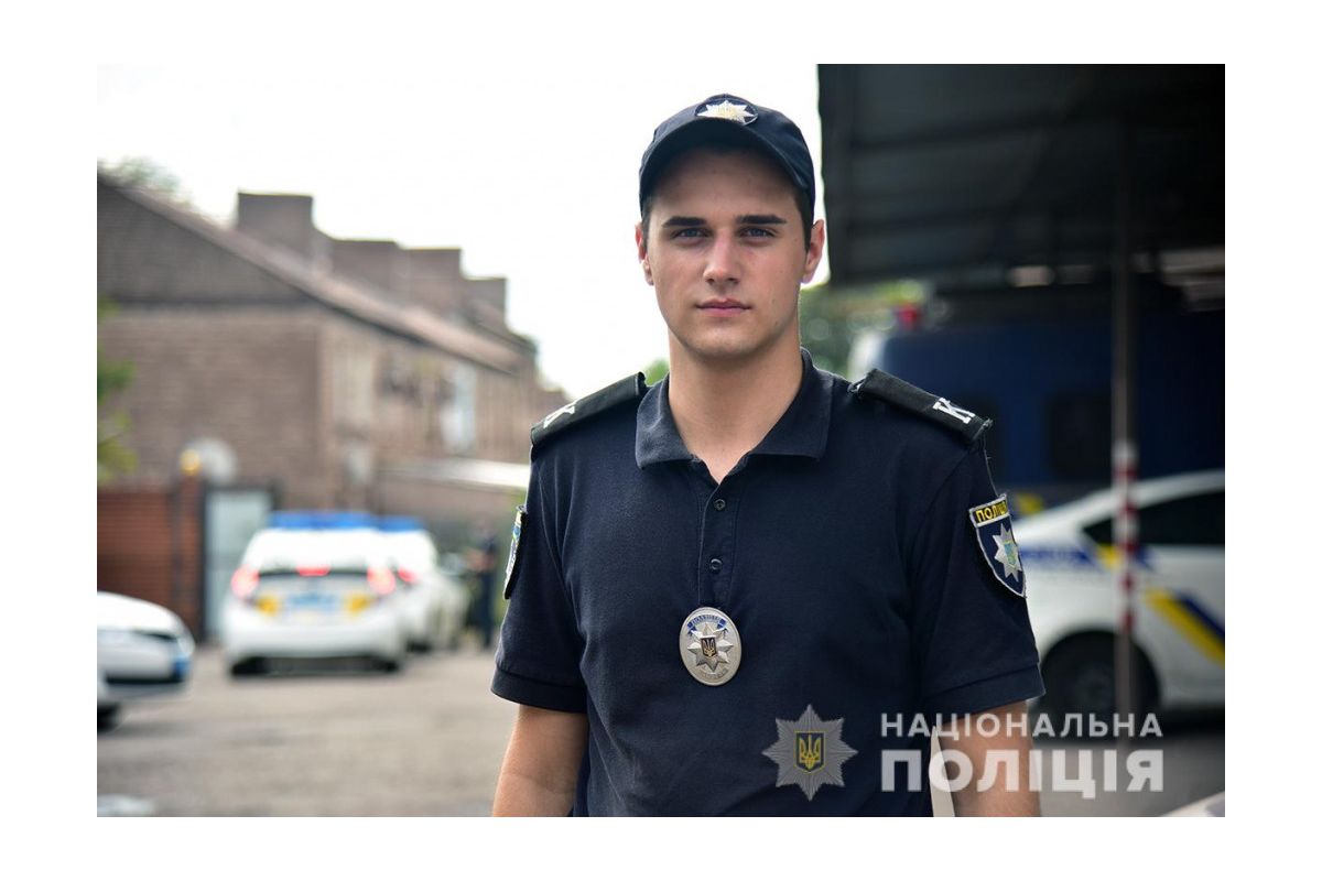 «Бути, як батько…». Колишній курсант ДЮІ та син загиблого правоохоронця Віталія Новікова заступив на службу у поліцію «Бути, як батько…». Колишній курсант ДЮІ та син загиблого правоохоронця Віталія Новікова заступив на службу у поліцію