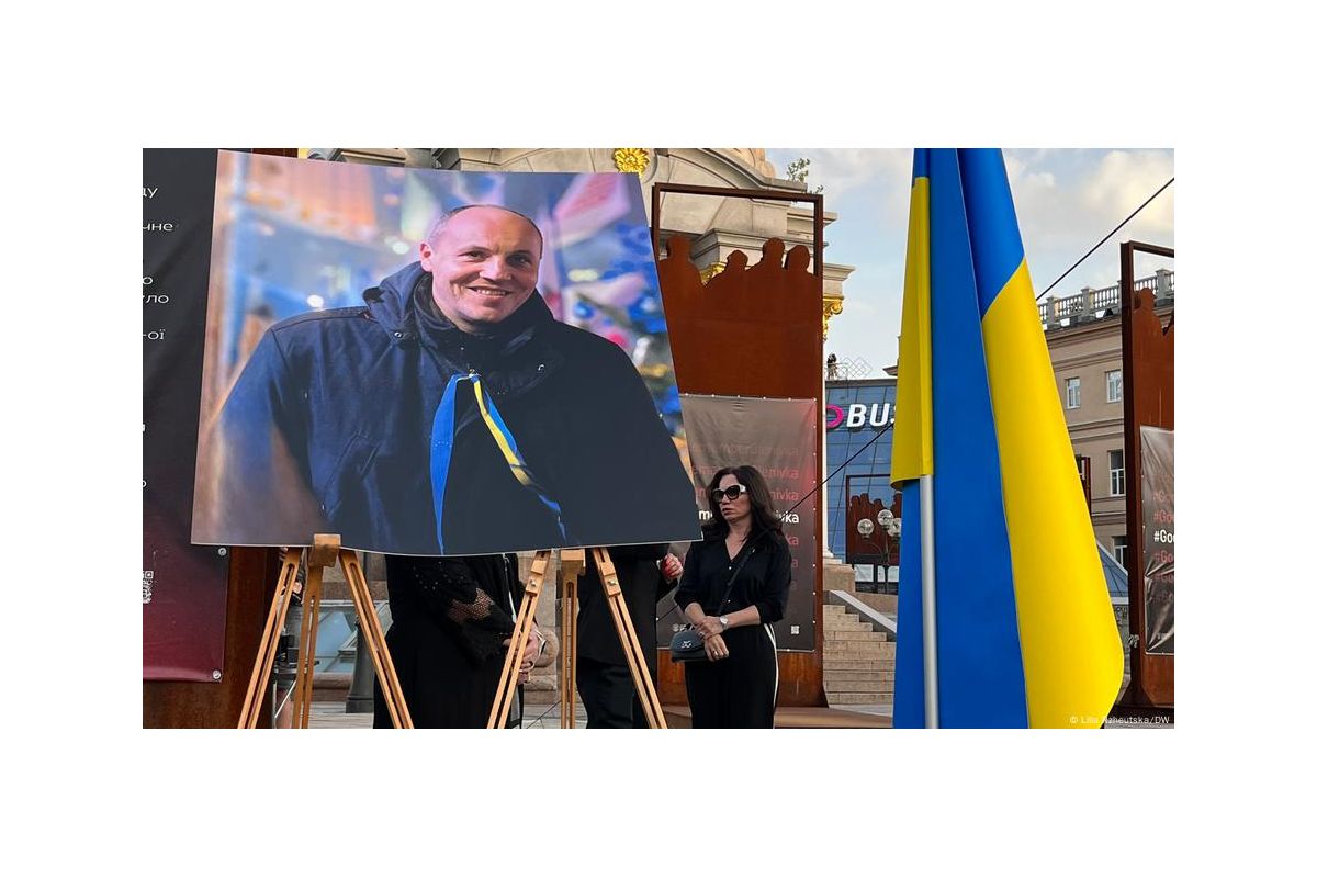 Останній Майдан Андрія Парубія: у Києві попрощалися з вбитим політиком Останній Майдан Андрія Парубія: у Києві попрощалися з вбитим політиком