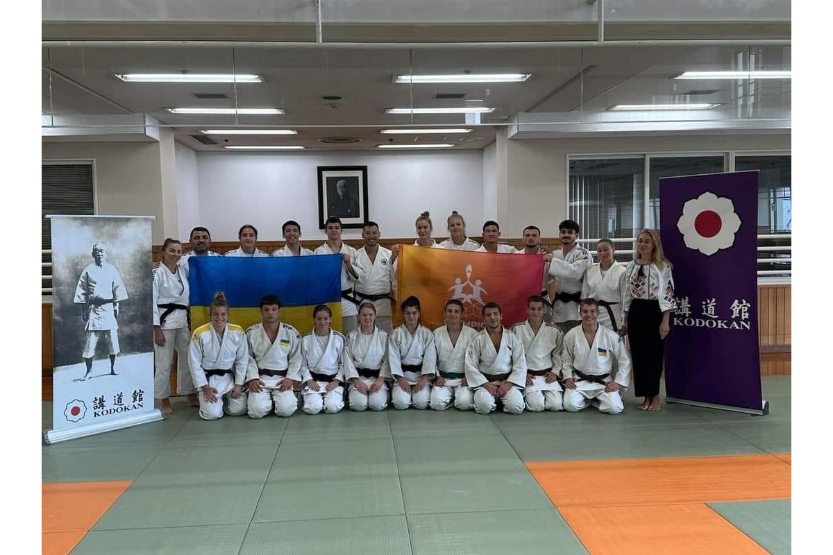 Зустріч з UEMURA Haruki, олімпійським чемпіоном з дзюдо, президентом легендарного Kodokan Зустріч з UEMURA Haruki, олімпійським чемпіоном з дзюдо, президентом легендарного Kodokan