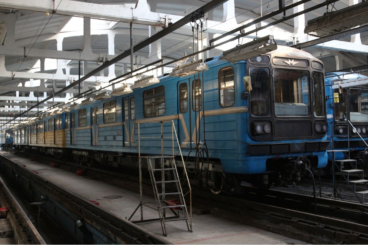 Дніпровський метрополітен запрошує на екскурсію Дніпровський метрополітен запрошує на екскурсію