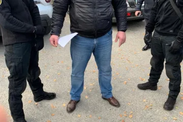 ​70 тис грн за непритягнення особи до кримінальної відповідальності – на Київщині викрито співробітника поліції