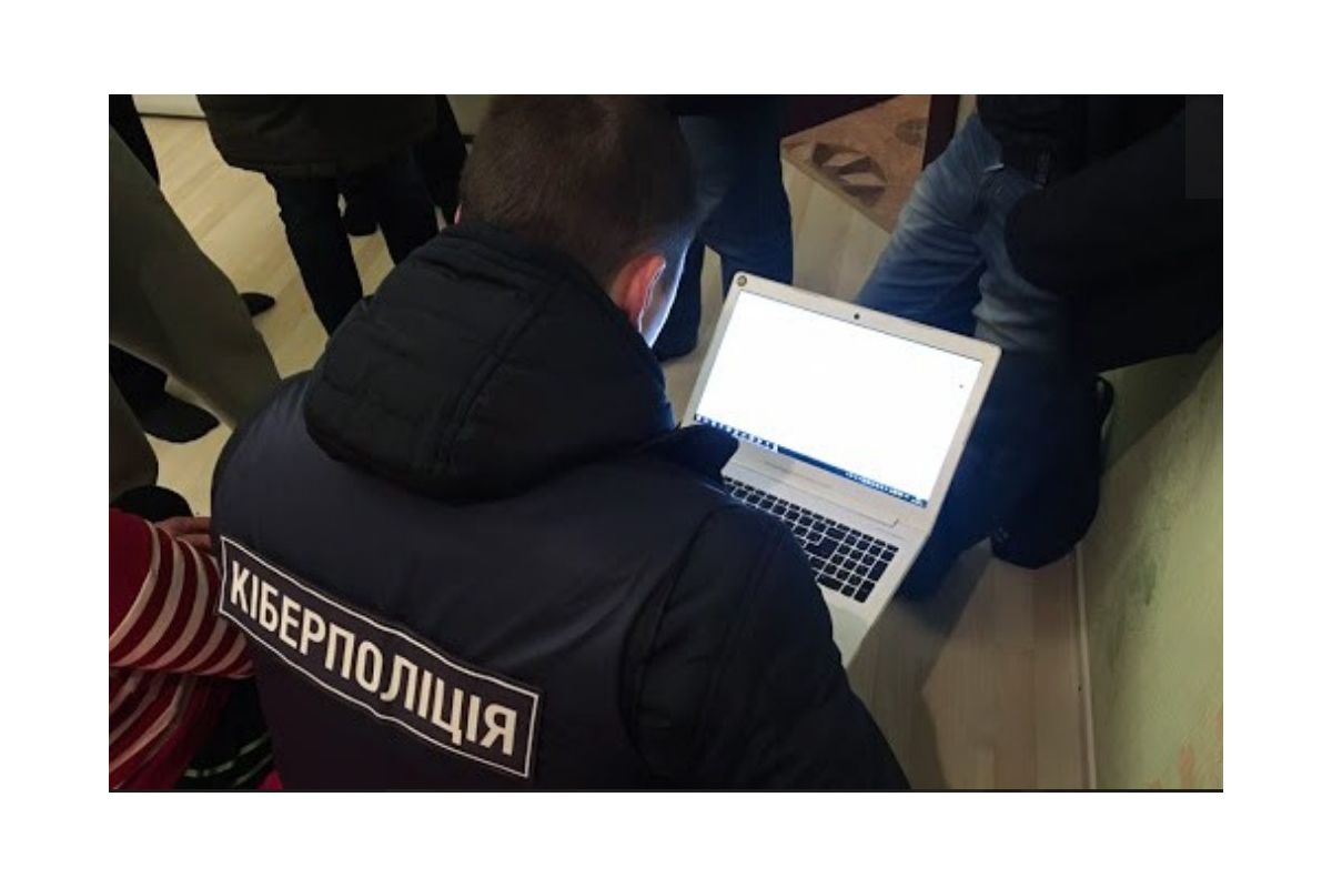 300 тисяч за неіснуючі маски та антисептики 300 тисяч за неіснуючі маски та антисептики